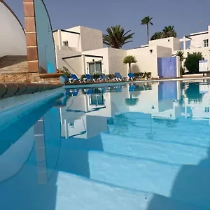 Pool & Gardens - Alisios Playa Apartment